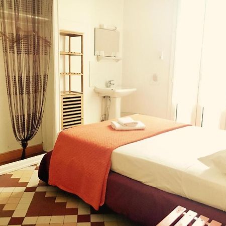 Hotel Le Centre Ле-Булу Экстерьер фото