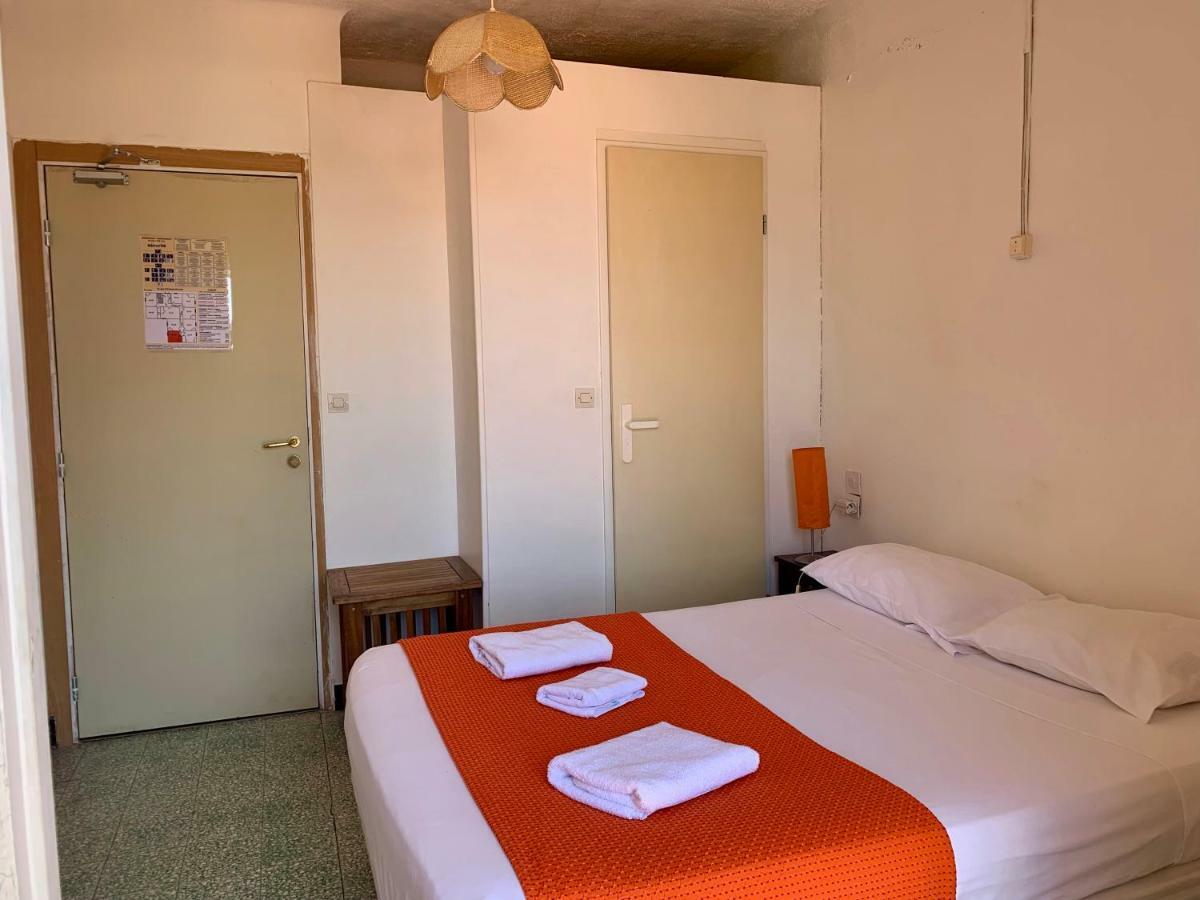 Hotel Le Centre Ле-Булу Экстерьер фото